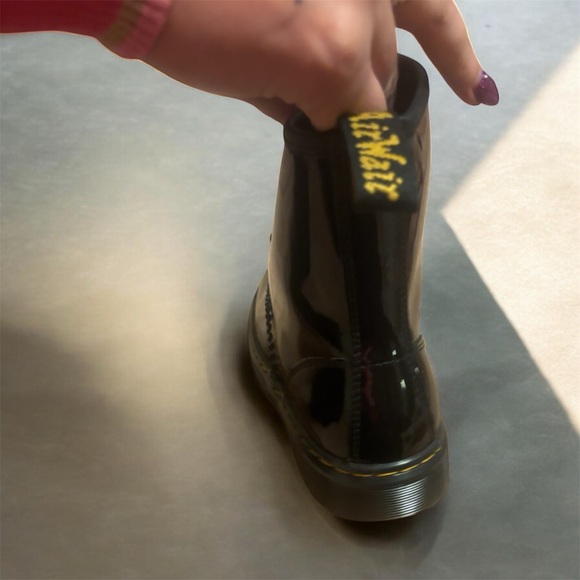 Black Patent Leather Airwair Lace-Up Boots - Picture 3 of 10